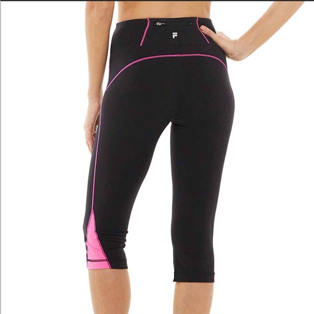New Fila Sport Tru-Dry Skimmer Capri Leggings Black with Pink Pop Hem Trim Small